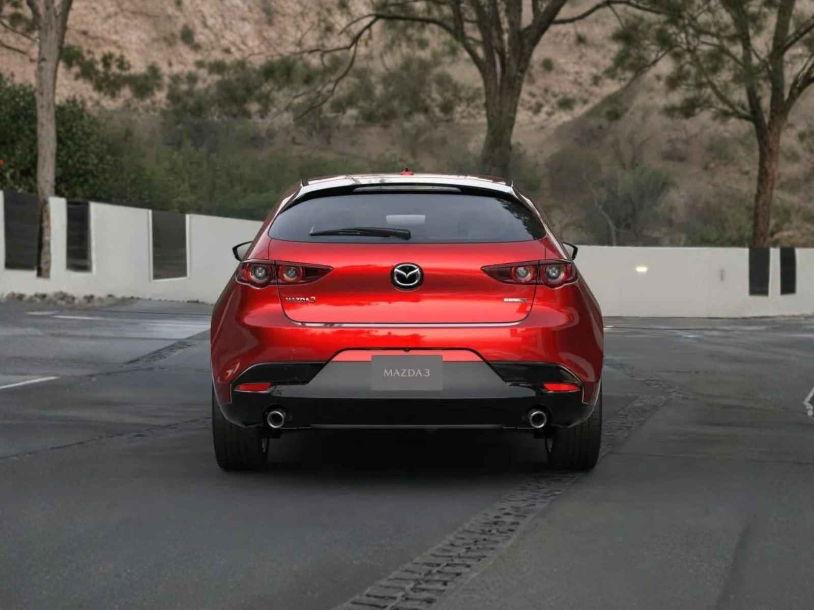 Mazda 3 prednji deo